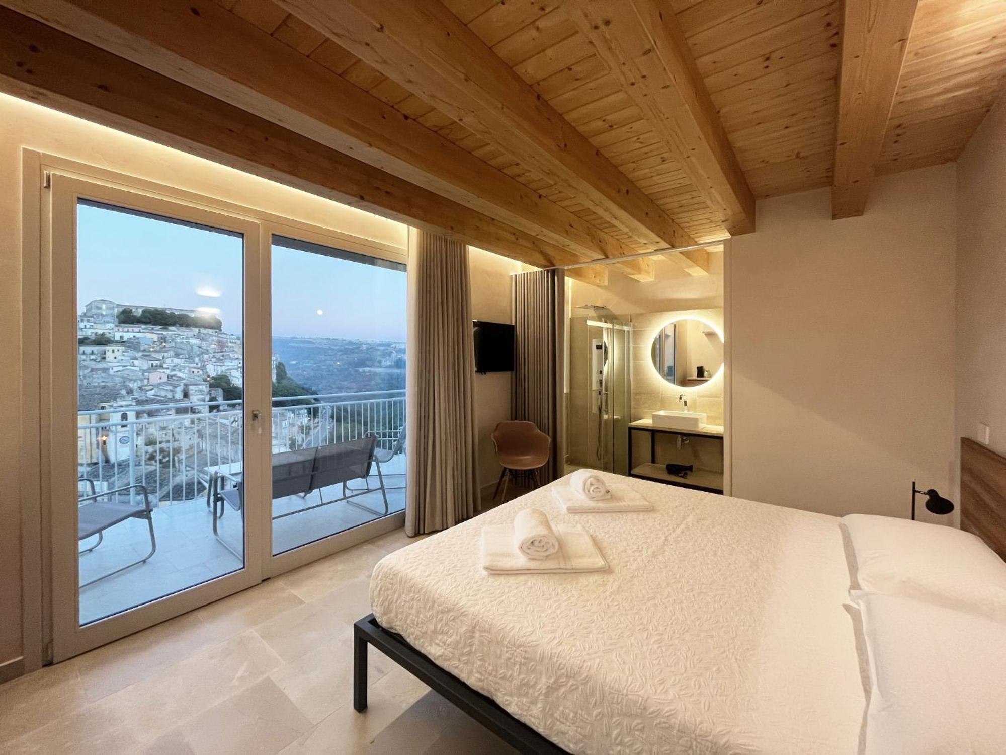 La Casa Di Irene - Suites Con Vista Ragusa Zewnętrze zdjęcie