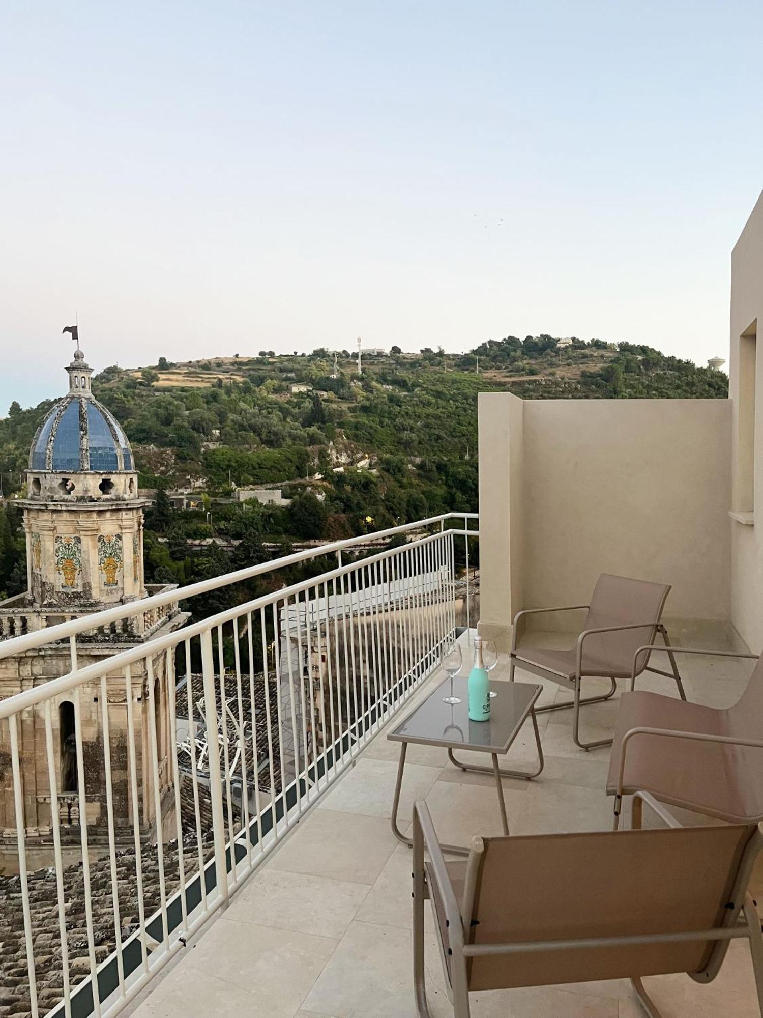 La Casa Di Irene - Suites Con Vista Ragusa Zewnętrze zdjęcie