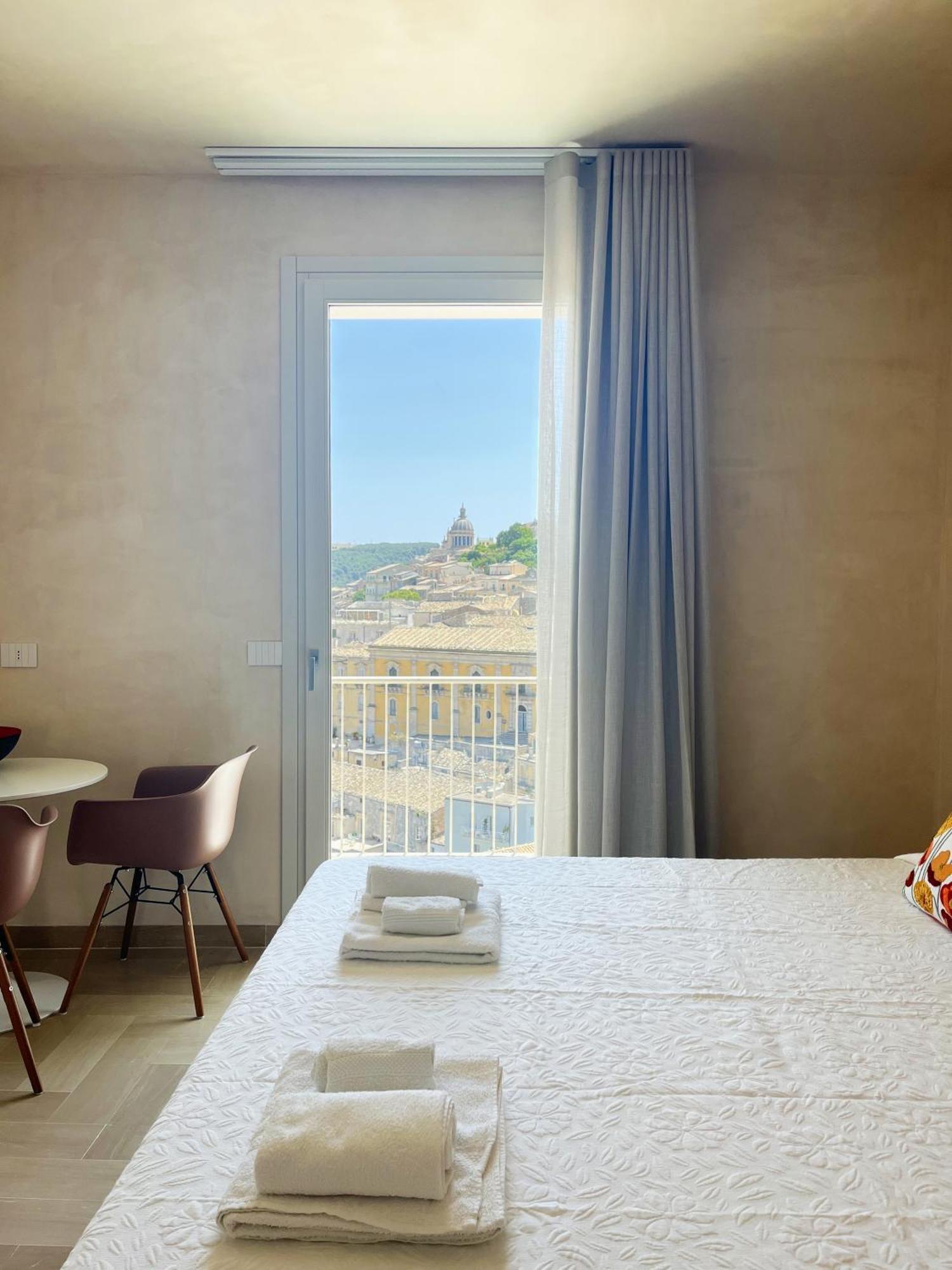 La Casa Di Irene - Suites Con Vista Ragusa Zewnętrze zdjęcie