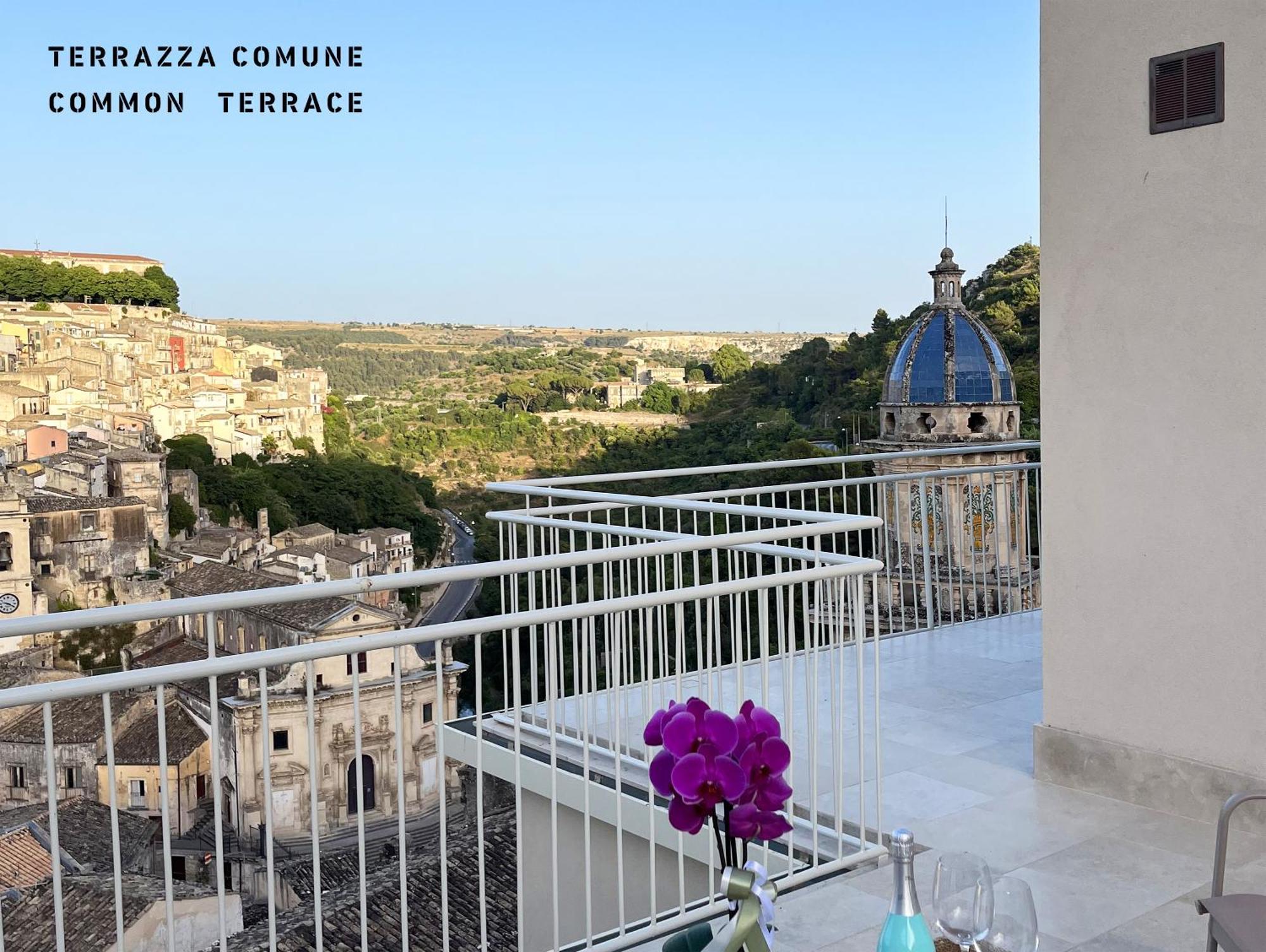 La Casa Di Irene - Suites Con Vista Ragusa Zewnętrze zdjęcie
